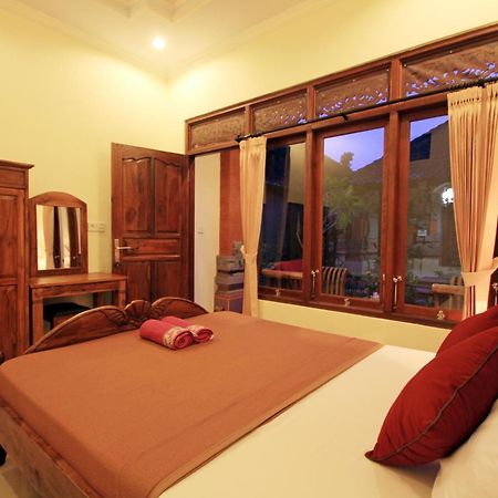Kt. Kuaya Home Stay Ubud Szoba fotó